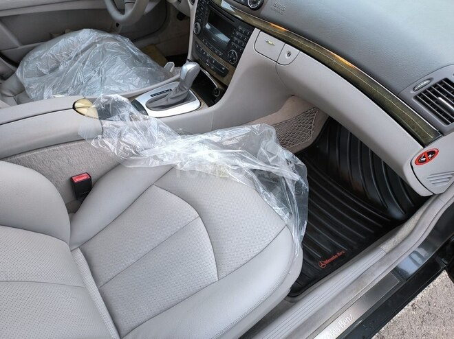 Mercedes E 270 2003, 295,000 km - 2.7 л - Bakı