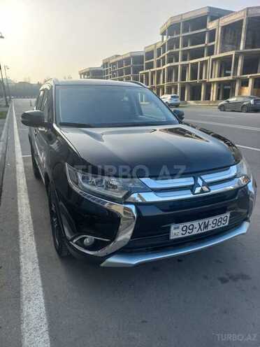 Mitsubishi Outlander 2015, 144,000 km - 2.4 л - Bakı