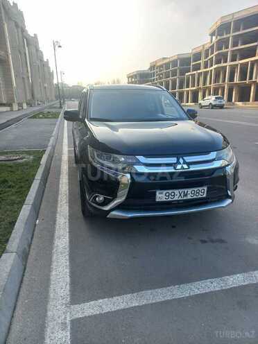 Mitsubishi Outlander 2015, 144,000 km - 2.4 л - Bakı