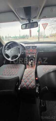 Mercedes C 220 2000, 242,000 km - 2.2 l - Mingəçevir