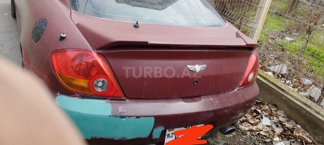 Hyundai Coupe 2004, 180,000 km - 2.7 l - Bakı