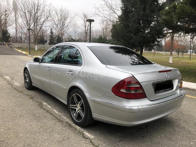 Mercedes E 220 2003, 349,200 km - 2.2 л - Bakı