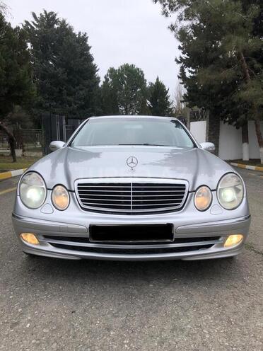 Mercedes E 220 2003, 349,200 km - 2.2 л - Bakı