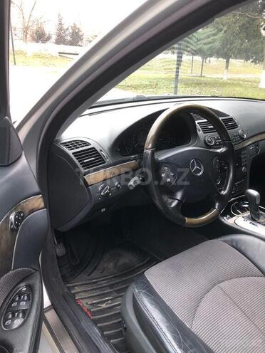 Mercedes E 220 2003, 349,200 km - 2.2 л - Bakı
