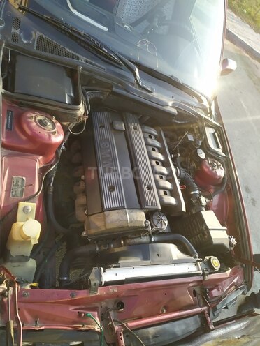 BMW 520 1992, 480,000 km - 2.0 l - Sumqayıt