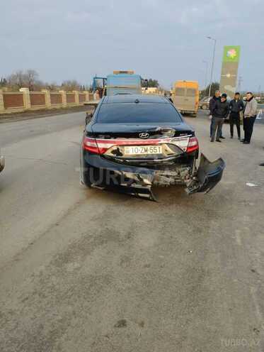 Hyundai Grandeur 2011, 215,064 km - 2.4 l - Salyan