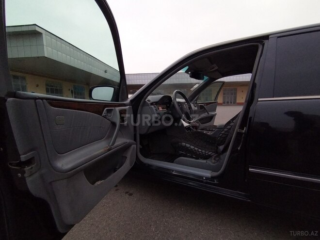 Mercedes E 200 2000, 380,000 km - 2.2 л - İmişli