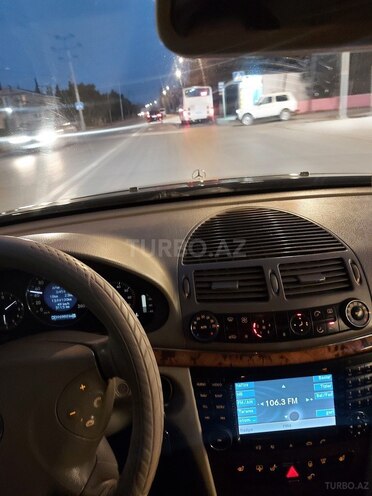 Mercedes E 240 2003, 396,000 km - 2.4 l - Bakı