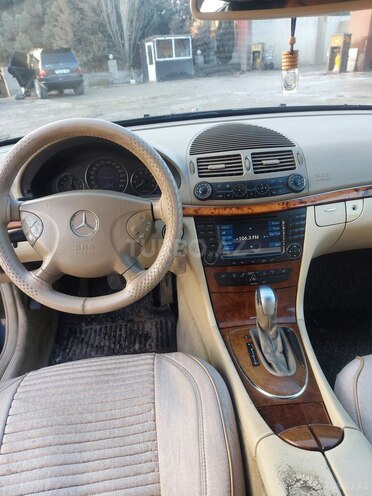 Mercedes E 240 2003, 396,000 km - 2.4 l - Bakı