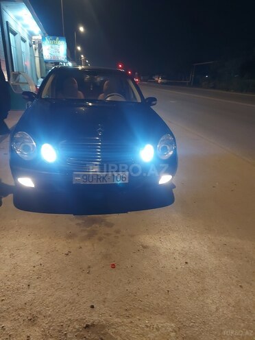 Mercedes E 240 2003, 396,000 km - 2.4 l - Bakı