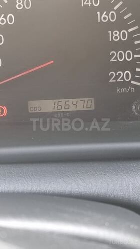 Toyota Corolla 2005, 165,000 km - 1.4 l - Bakı