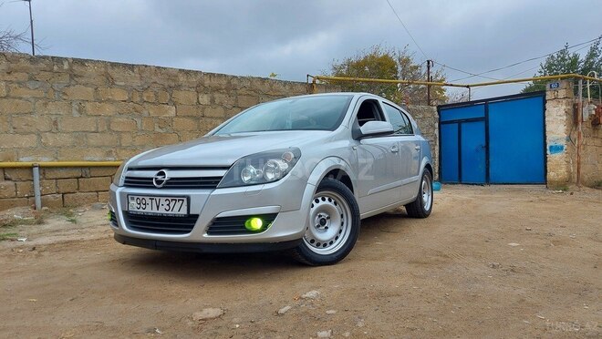 Opel Astra 2005, 270,000 km - 1.4 л - Bakı