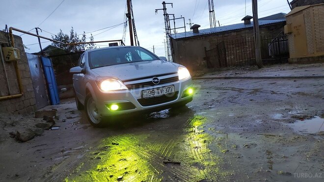 Opel Astra 2005, 270,000 km - 1.4 л - Bakı