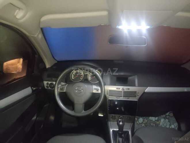 Opel Astra 2005, 270,000 km - 1.4 л - Bakı