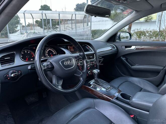 Audi A4 2013, 145,000 km - 1.8 l - Bakı