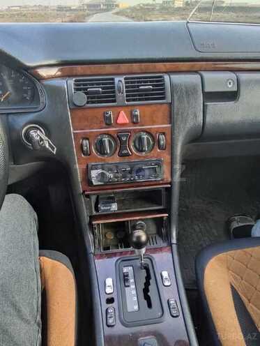 Mercedes E 200 1995, 639,000 km - 2.0 l - Sumqayıt