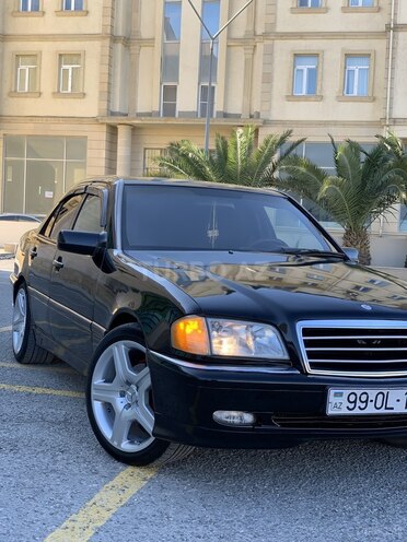 Mercedes C 220 2000, 320,000 km - 2.2 l - Bakı