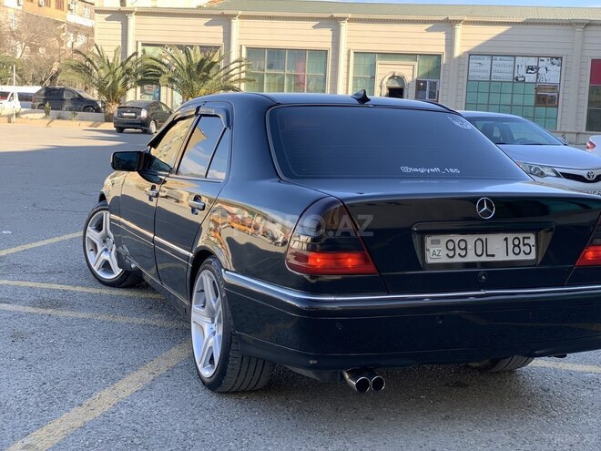Mercedes C 220 2000, 320,000 km - 2.2 l - Bakı