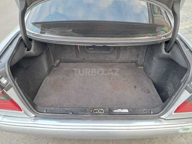 Mercedes E 230 1997, 257,000 km - 2.3 л - Bakı