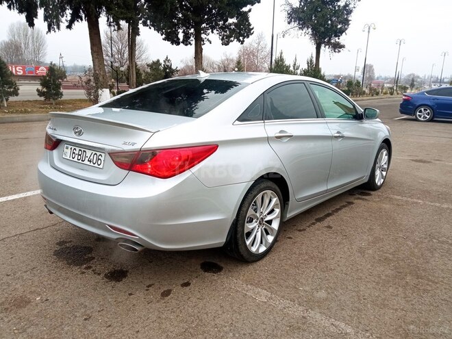 Hyundai Sonata 2011, 186,328 km - 2.0 л - Qazax