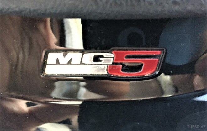 MG 5 2014, 193,000 km - 1.5 l - Bakı