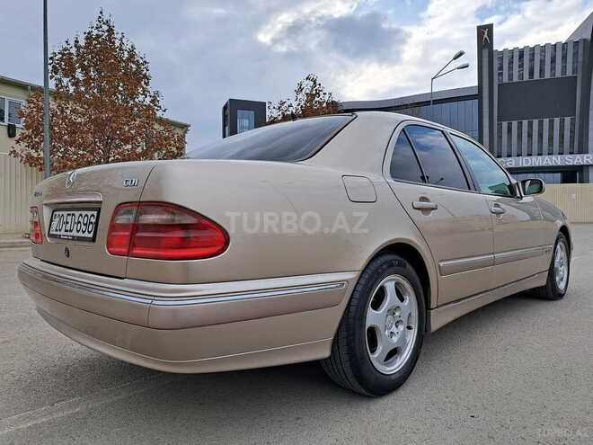 Mercedes E 220 2000, 286,000 km - 2.2 l - Gəncə