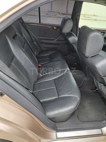 Mercedes E 220 2000, 286,000 km - 2.2 l - Gəncə