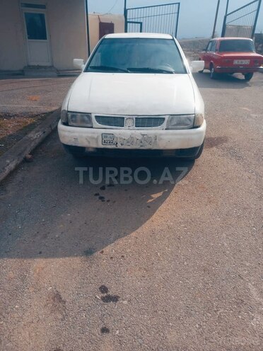 Volkswagen Polo 1995, 189,320 km - 1.6 l - Tovuz
