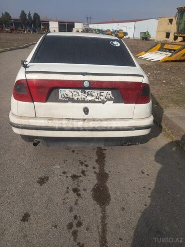 Volkswagen Polo 1995, 189,320 km - 1.6 l - Tovuz