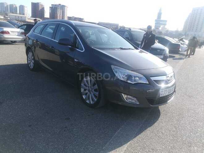 Opel Astra 2011, 187,000 km - 1.3 л - Qəbələ