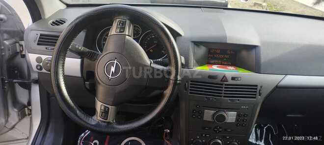 Opel Astra 2006, 292,146 km - 1.4 л - Naftalan