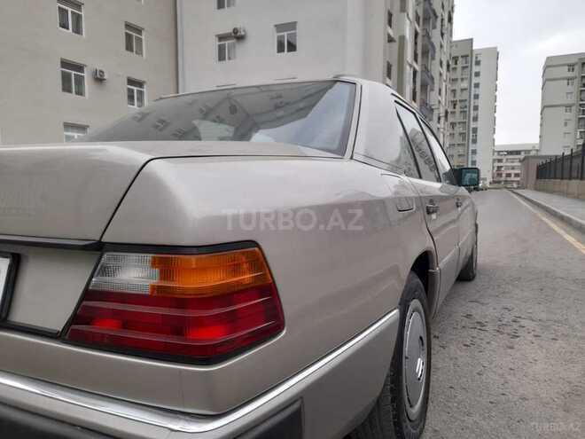 Mercedes E 200 1992, 333,000 km - 2.0 л - Gəncə
