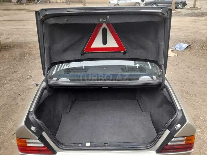 Mercedes E 200 1992, 333,000 km - 2.0 л - Gəncə
