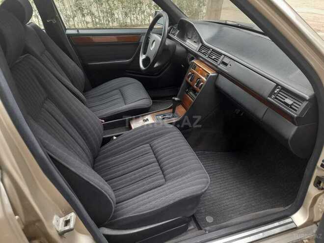 Mercedes E 200 1992, 333,000 km - 2.0 л - Gəncə