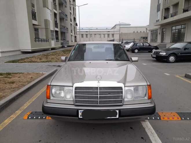 Mercedes E 200 1992, 333,000 km - 2.0 л - Gəncə