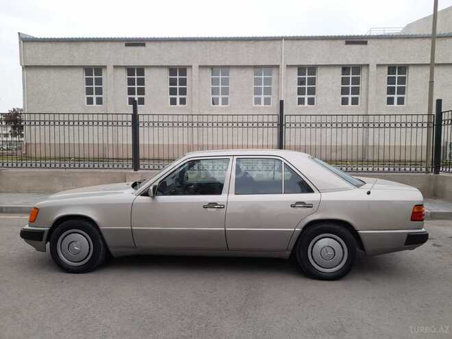 Mercedes E 200 1992, 333,000 km - 2.0 л - Gəncə