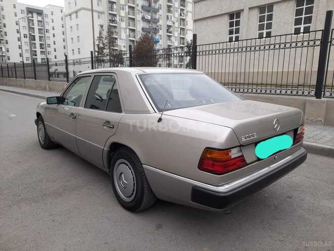 Mercedes E 200 1992, 333,000 km - 2.0 л - Gəncə