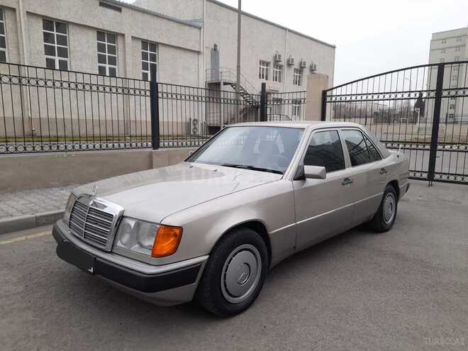 Mercedes E 200 1992, 333,000 km - 2.0 л - Gəncə