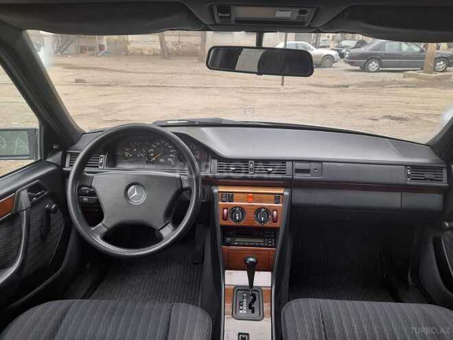Mercedes E 200 1992, 333,000 km - 2.0 л - Gəncə