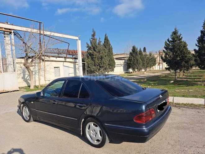 Mercedes E 220 1998, 424,135 km - 2.2 l - Sumqayıt