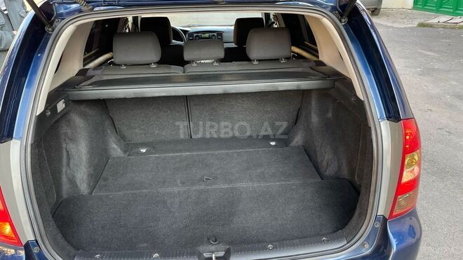Toyota Corolla 2006, 194,000 km - 1.4 l - Bakı