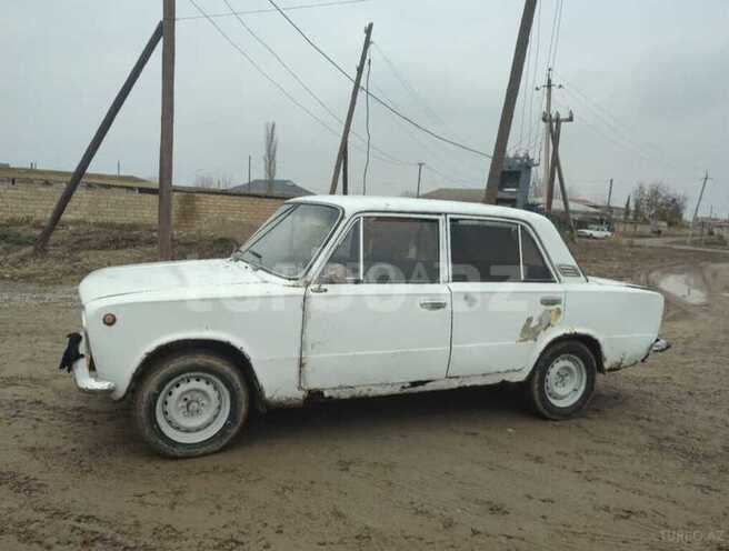 LADA (VAZ) 21011 1978, 100,000 km - 1.6 l - Sabirabad