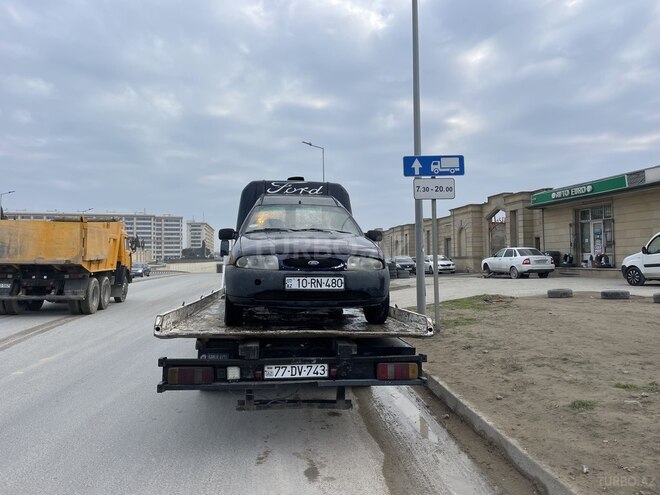Ford Courier 1996, 262,760 km - 1.8 l - Bakı