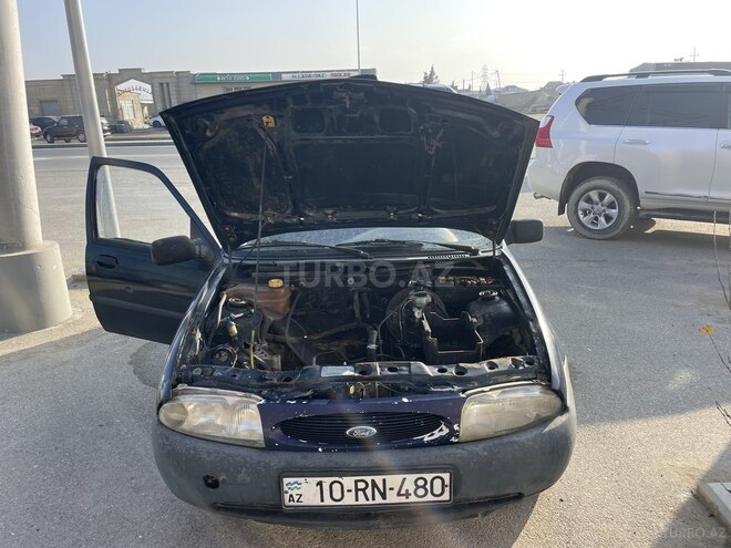 Ford Courier 1996, 262,760 km - 1.8 l - Bakı