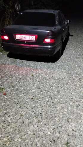 Mercedes C 200 1996, 350,000 km - 2.0 l - Quba