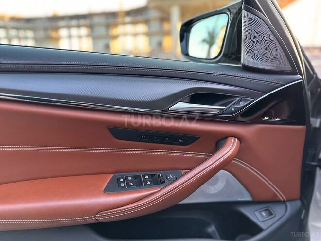 BMW M5 2018, 40,000 km - 4.4 l - Bakı