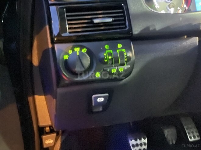 LADA (VAZ) Priora 2015, 151,000 km - 1.6 л - Zaqatala