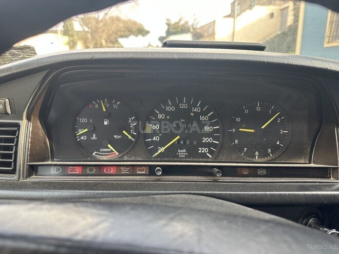 Mercedes 190 1989, 261,005 km - 2.0 l - Bakı