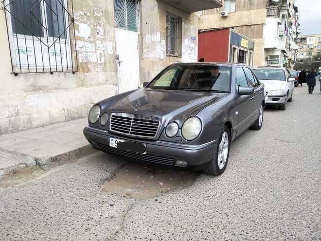 Mercedes E 240 1998, 450,000 km - 2.4 l - Bakı