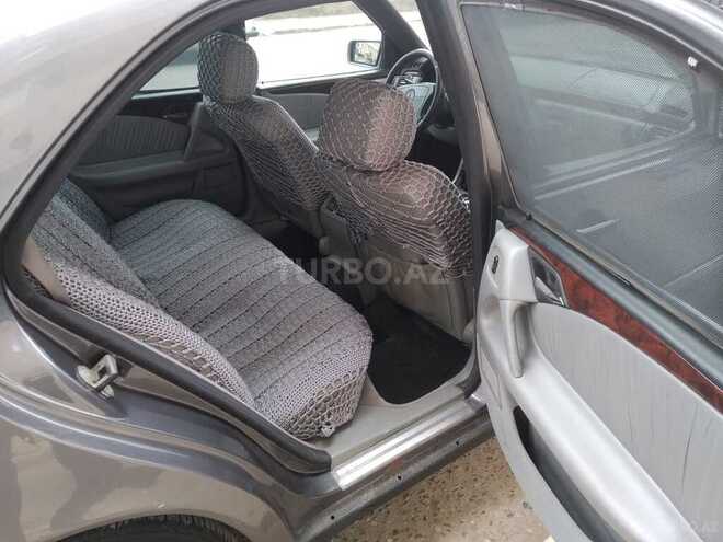 Mercedes E 240 1998, 450,000 km - 2.4 l - Bakı